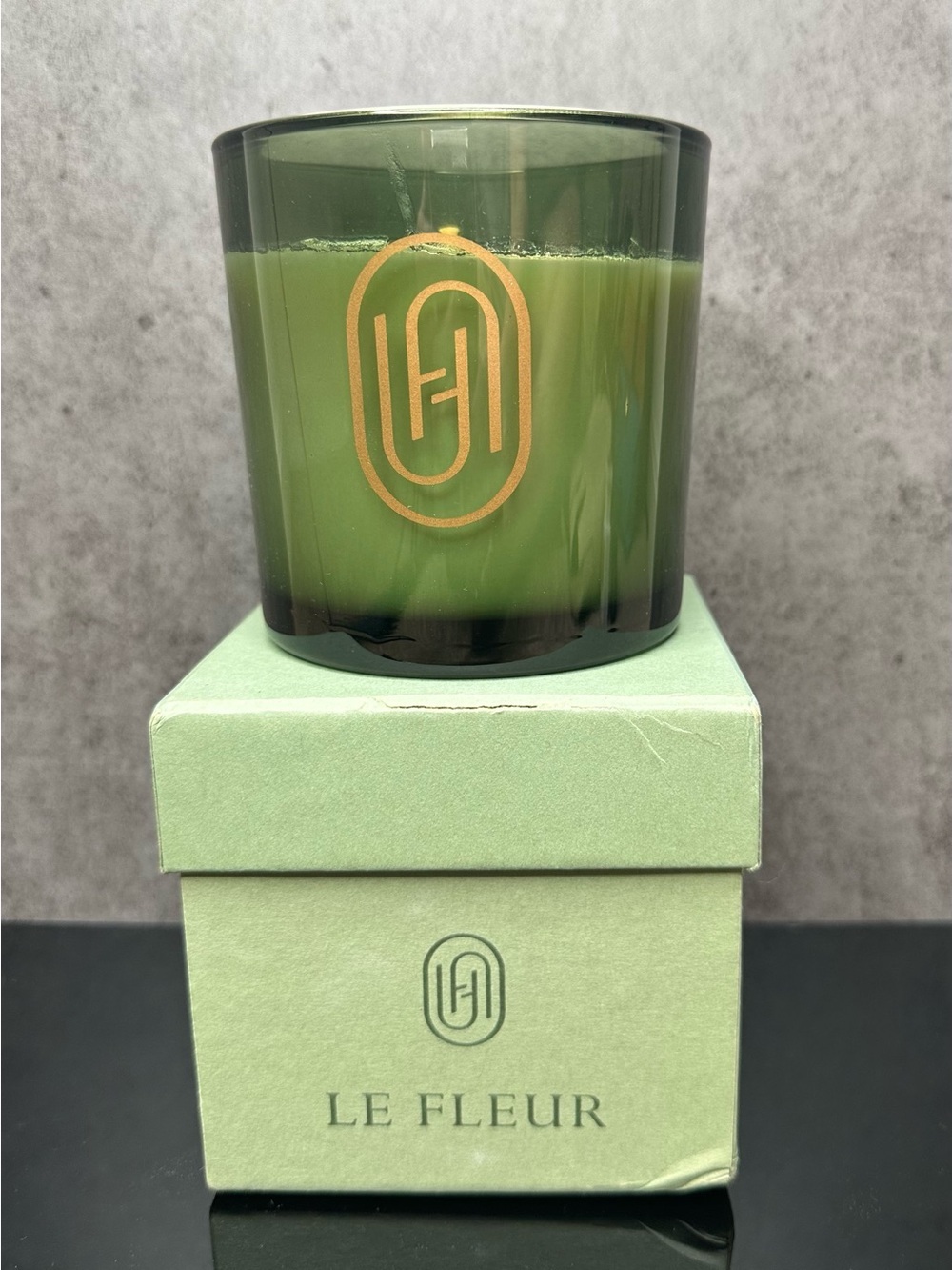 Le Fleur Seize Mai luxury scented candle, new in original box.